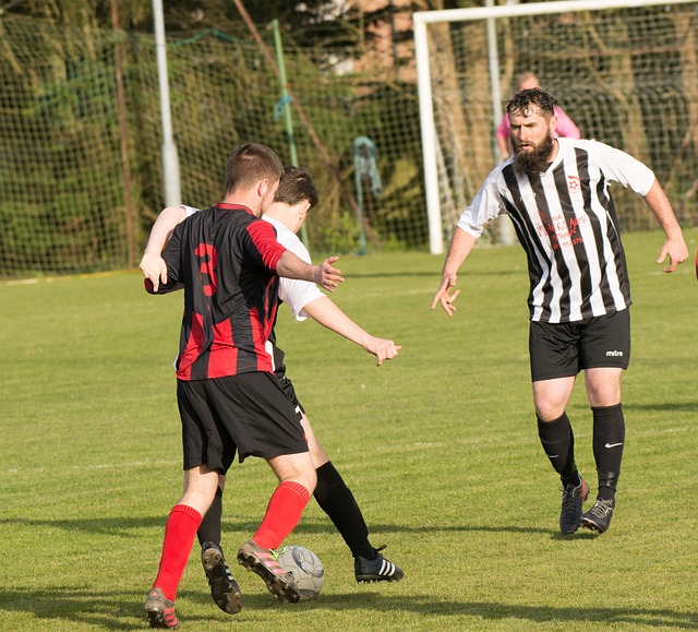 回声报记者：萨拉赫有可能想先发制人，但不会得到想要的结果