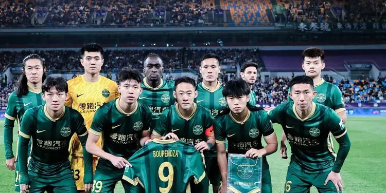 太阳报：穆德里克因宝马车违规贴膜被吊销驾照，罚款199镑