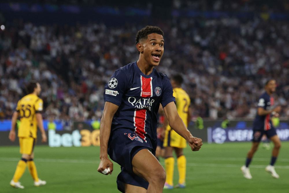 交易尘埃落地，图片报：帕利尼亚也已与热刺达成协议